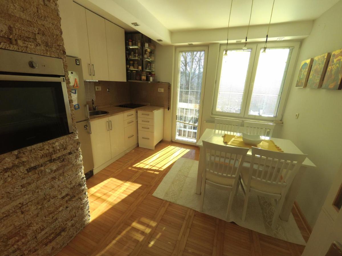 Apartman Jazzar Appartement Arandelovac Buitenkant foto